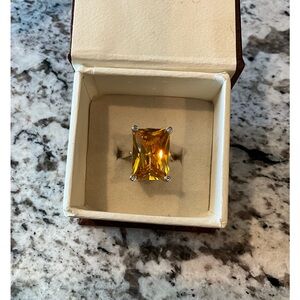 Elegant Citrine Cocktail Ring